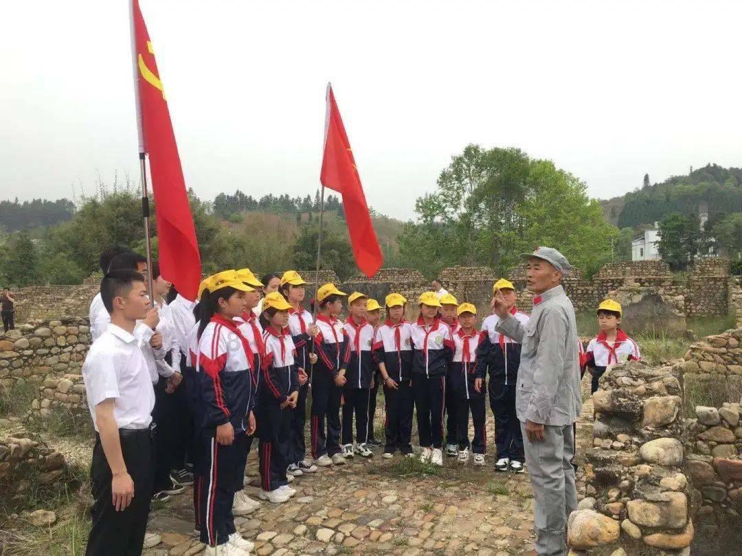 逃离马儿森林